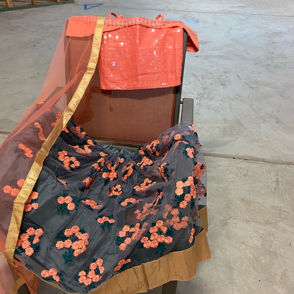 Indian dress - Picture 7 of 8